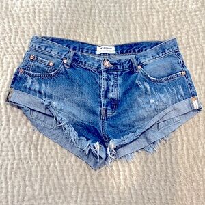 One Teaspoon denim shorts. Size 30.
